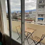 דירה Magnifique Duplex Avec 2 Et Parking Gratuit גרנובל