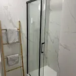 Magnifique Duplex Avec 2 Et Parking Gratuit דירה גרנובל