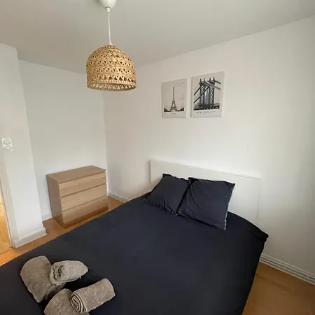 Alpes Nest -duplex 2 3 Lits Parking Gratuit Clim Mobile