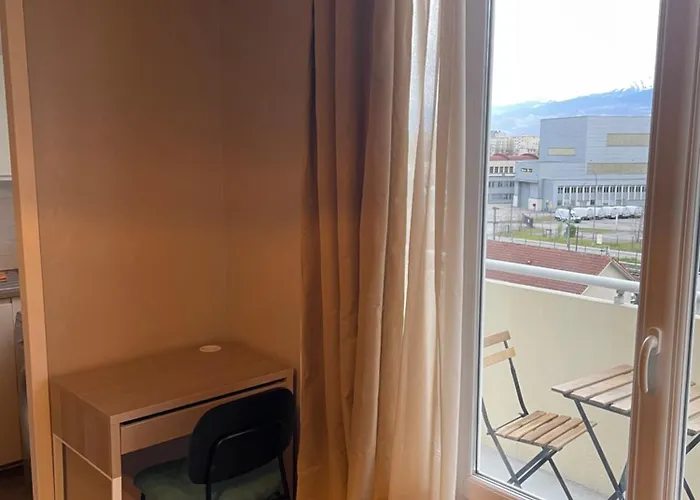 Magnifique Duplex Avec 2 Et Parking Gratuit * غرونوبل